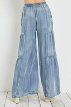 Load image into Gallery viewer, Wide Leg Chambray Pant
