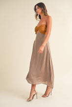 Load image into Gallery viewer, Goldie Midi Dress
